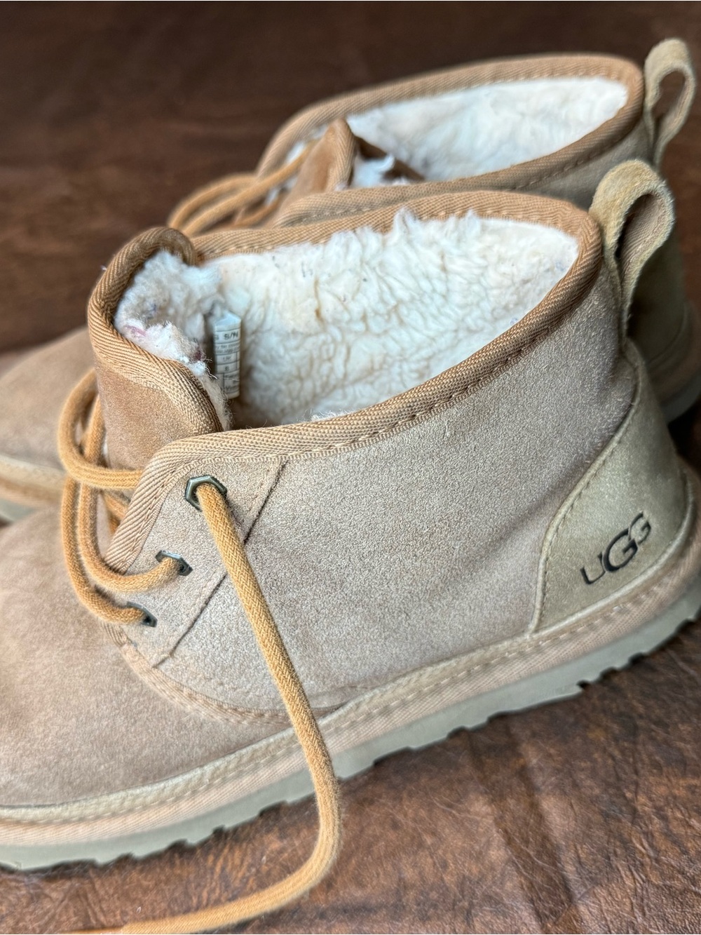 UGG Men’s Neumel Chukka Boot - Camel